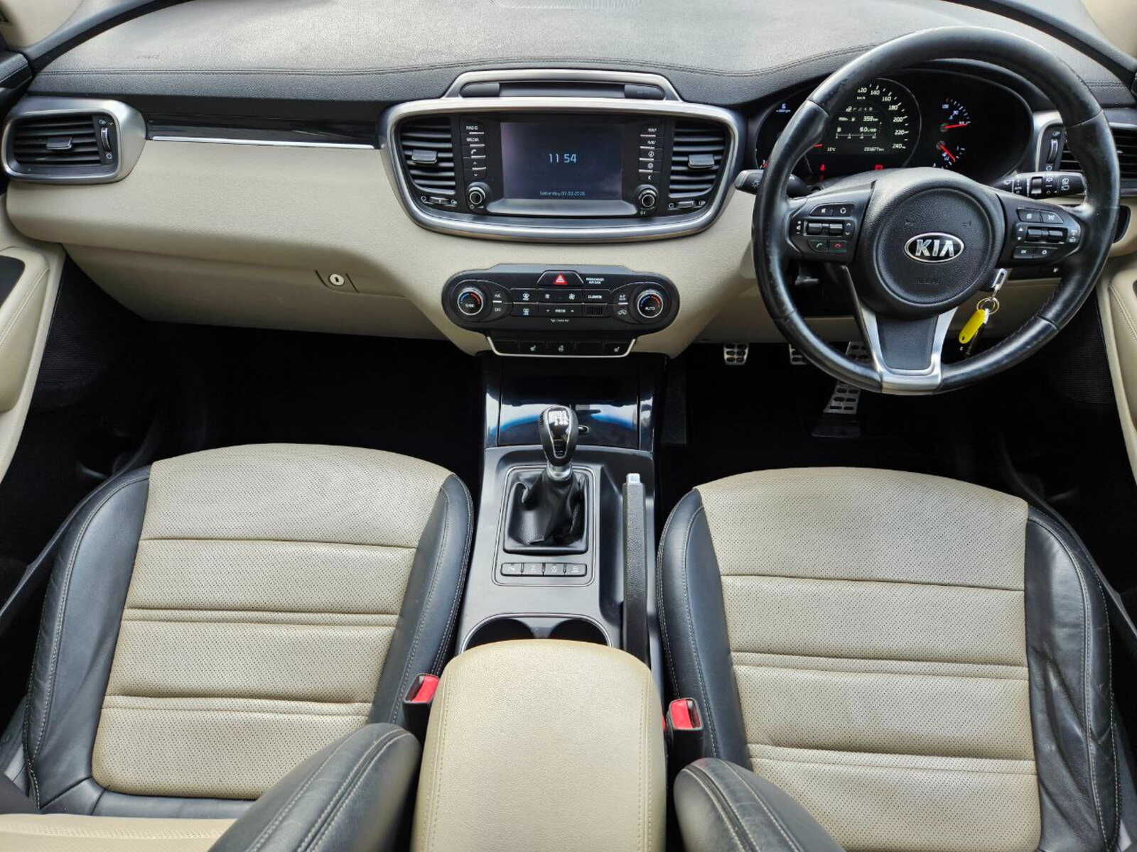 2015 Kia Sorento 2.2D Platinum AWD (7 seats) - Image 12