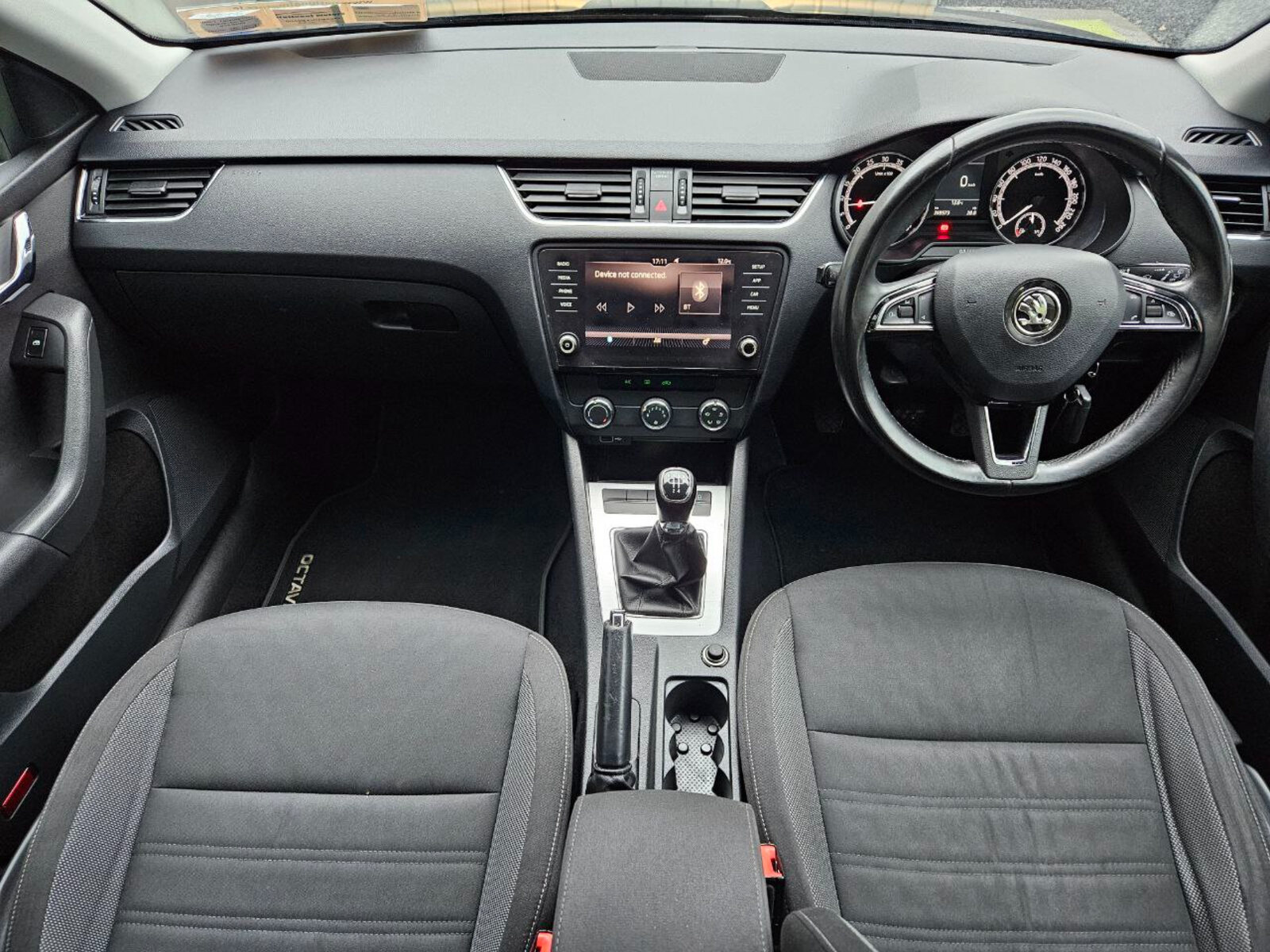 2018 Skoda Octavia AMBITION 1.6 TDI - Image 12