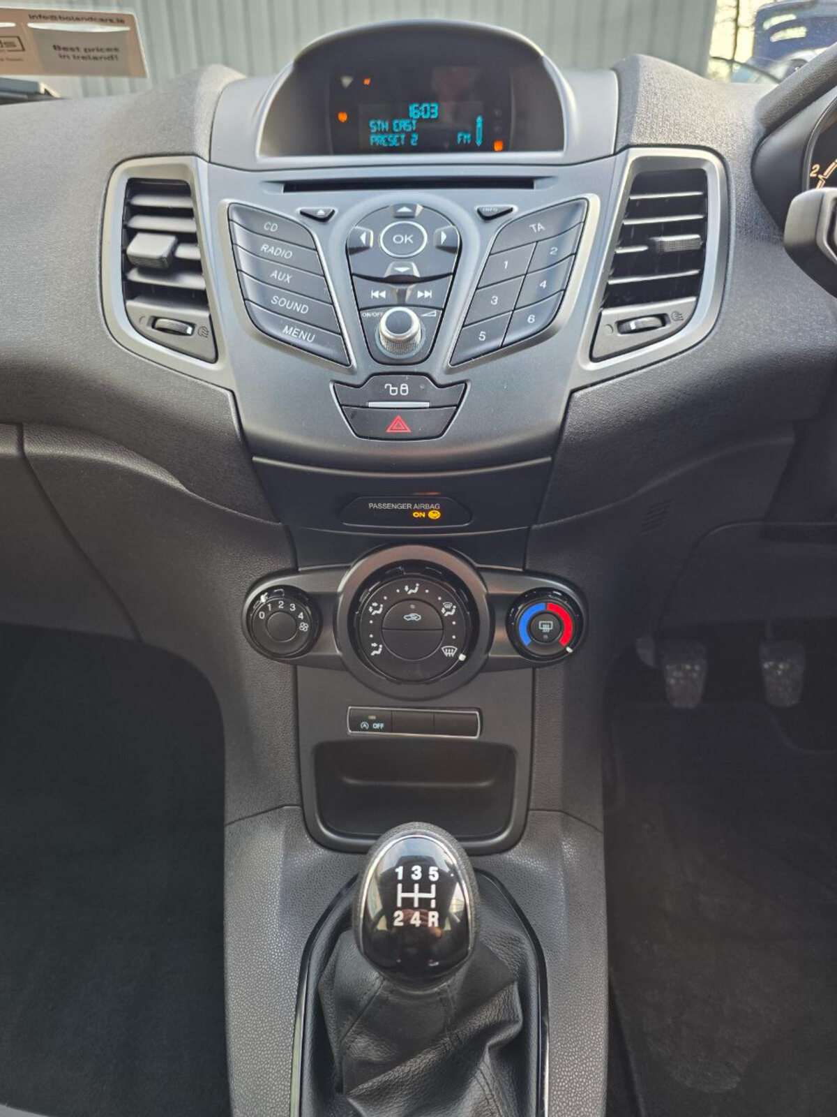 2016 Ford Fiesta 1.0 Petrol Zetec - Image 13