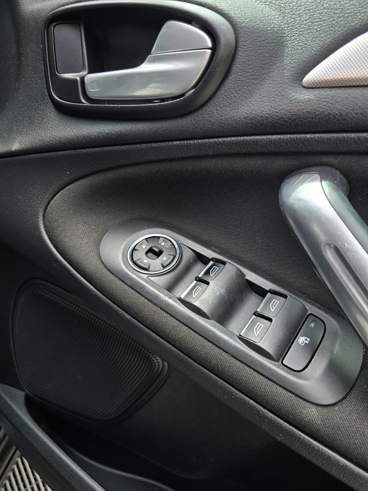 2014 Ford S-Max 1.6TDCI - Image 19