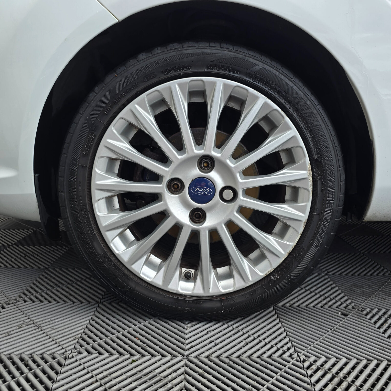 2014 Ford Fiesta 1.0 Petrol - Image 9