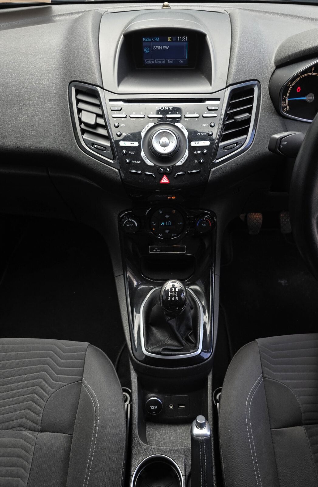 2014 Ford Fiesta 1.0 Petrol - Image 13