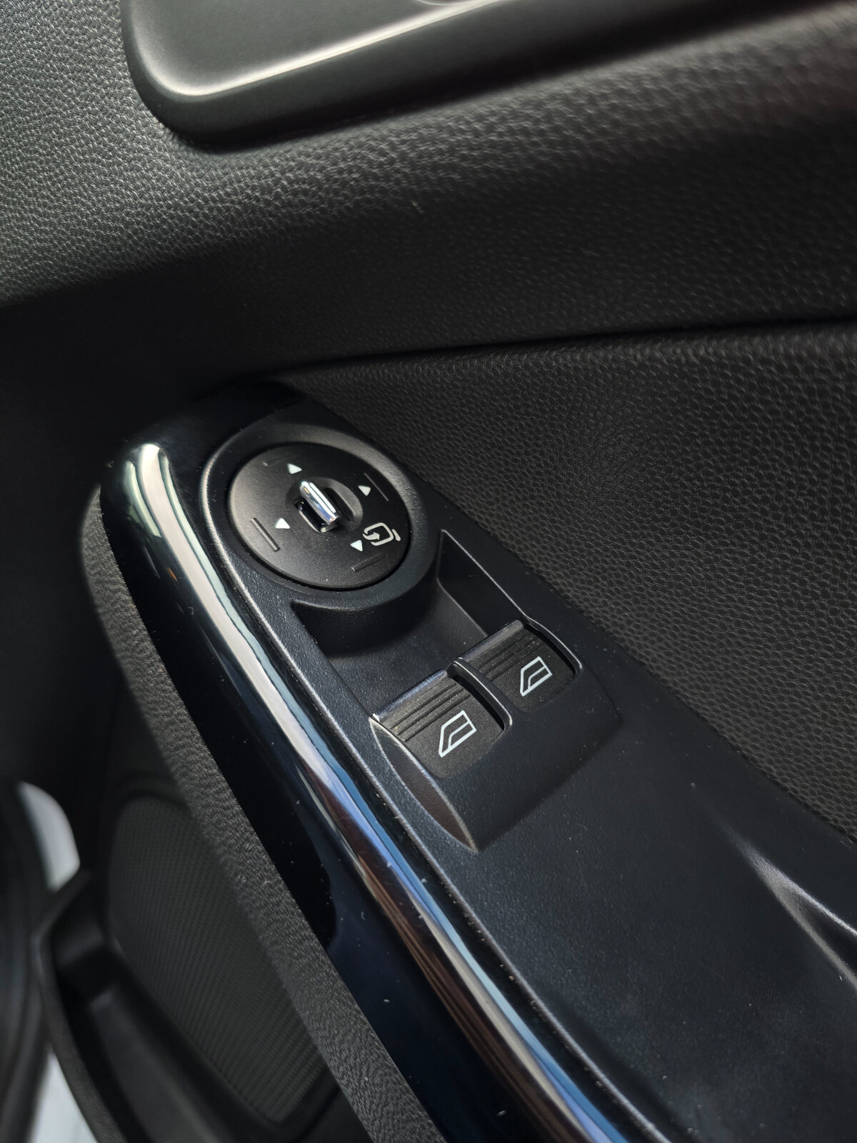 2014 Ford Fiesta 1.0 Petrol - Image 19