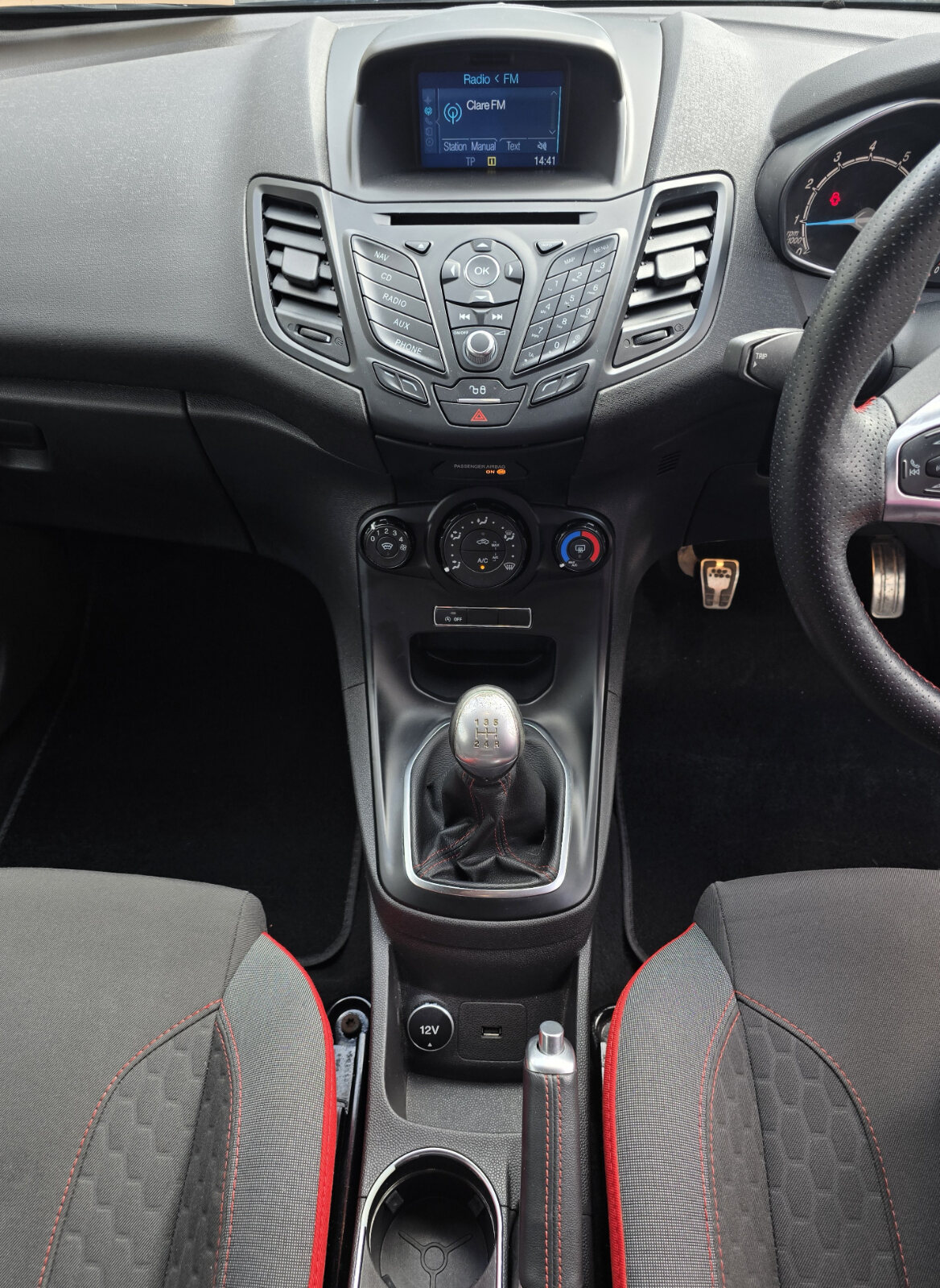 2017 Ford Fiesta ST-LINE 1.0 Petrol - Image 12