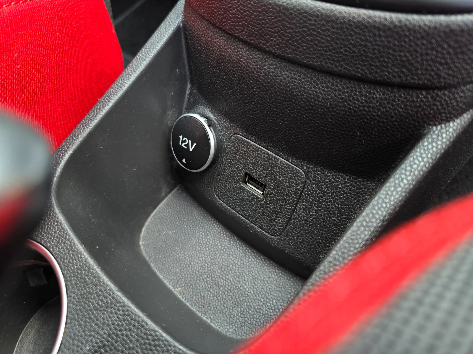 2017 Ford Fiesta ST-LINE 1.0 Petrol - Image 13
