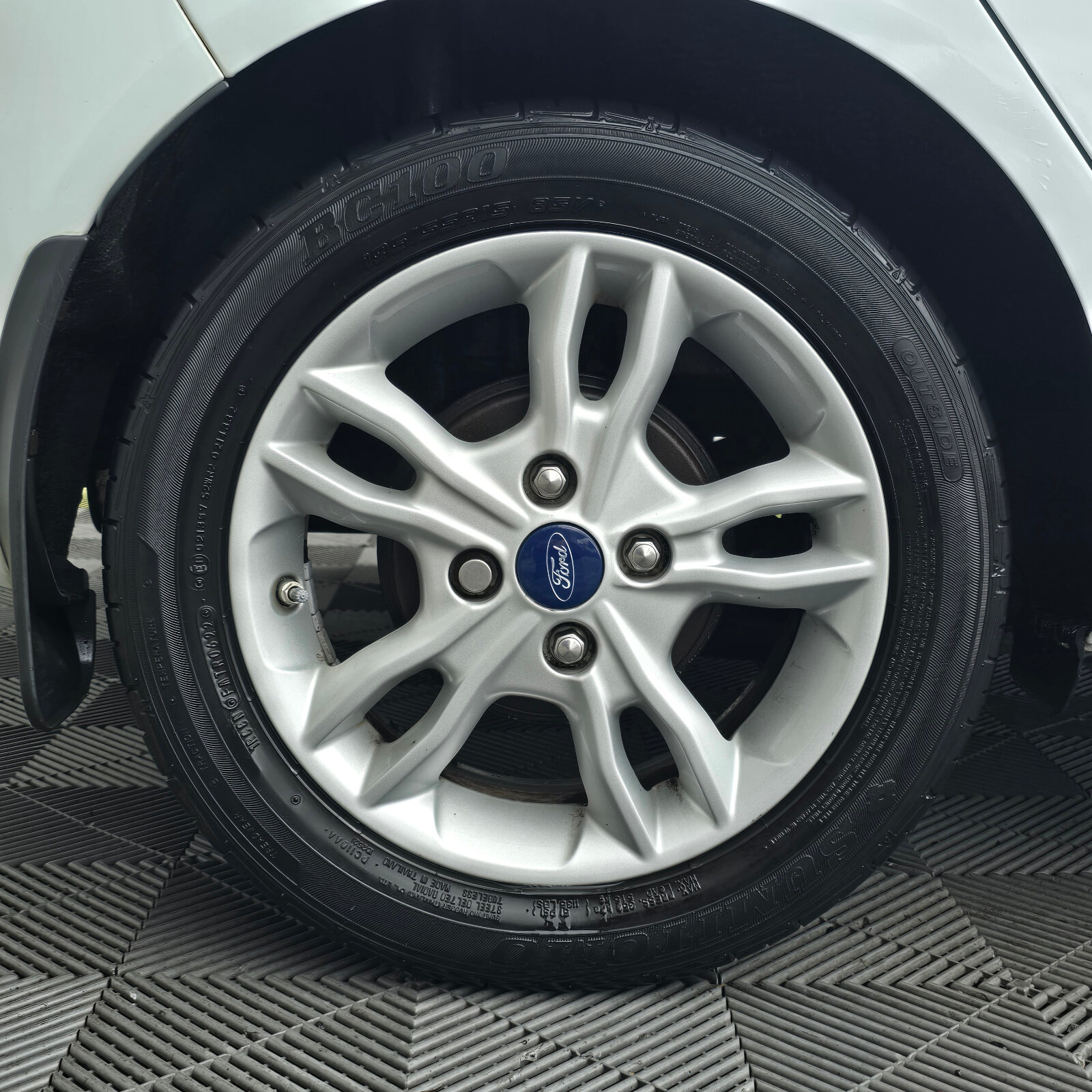 2015 Ford Fiesta 1.0 Petrol - Image 8
