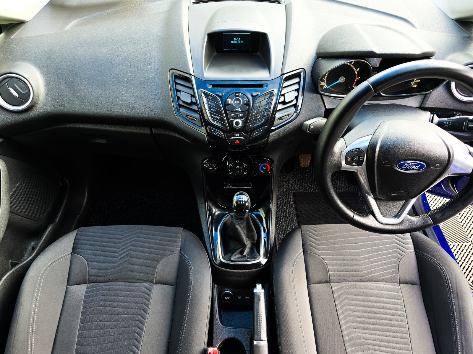 2015 Ford Fiesta 1.0 Petrol - Image 12