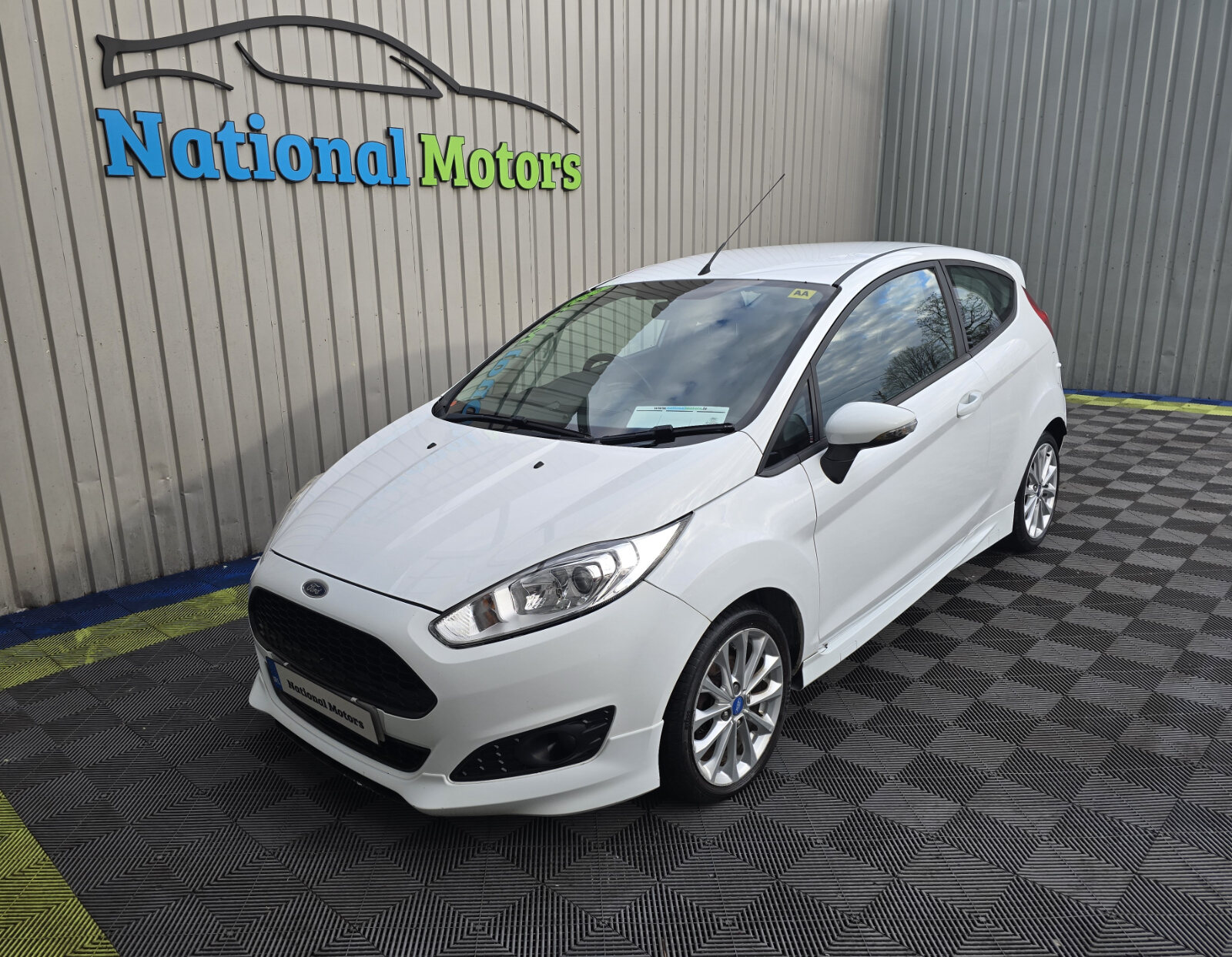 2015 Ford Fiesta Zetec-S 1.0 Petrol - Image 7