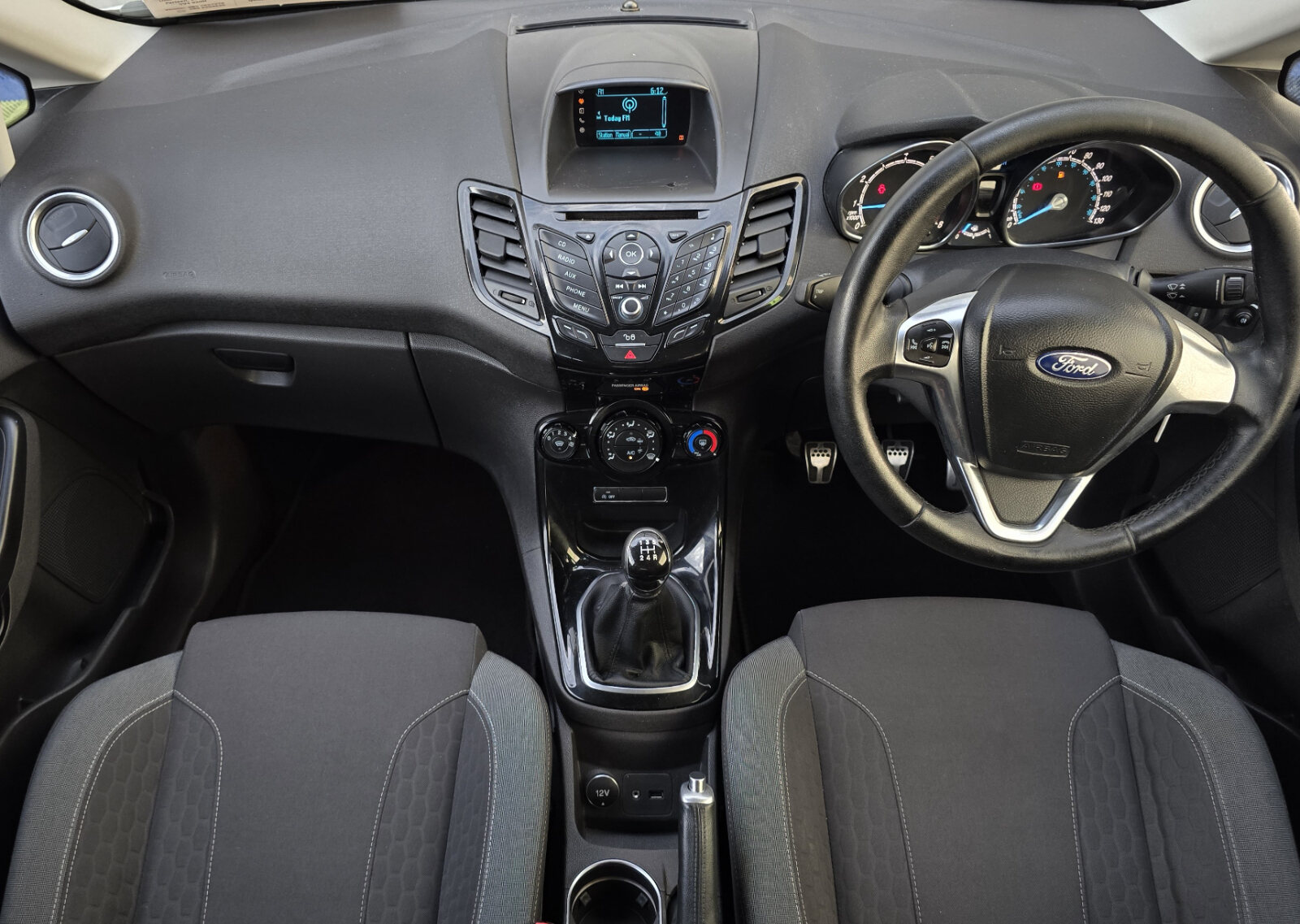 2015 Ford Fiesta Zetec-S 1.0 Petrol - Image 10