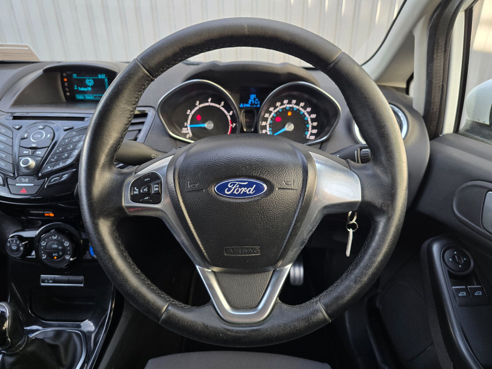 2015 Ford Fiesta Zetec-S 1.0 Petrol - Image 16