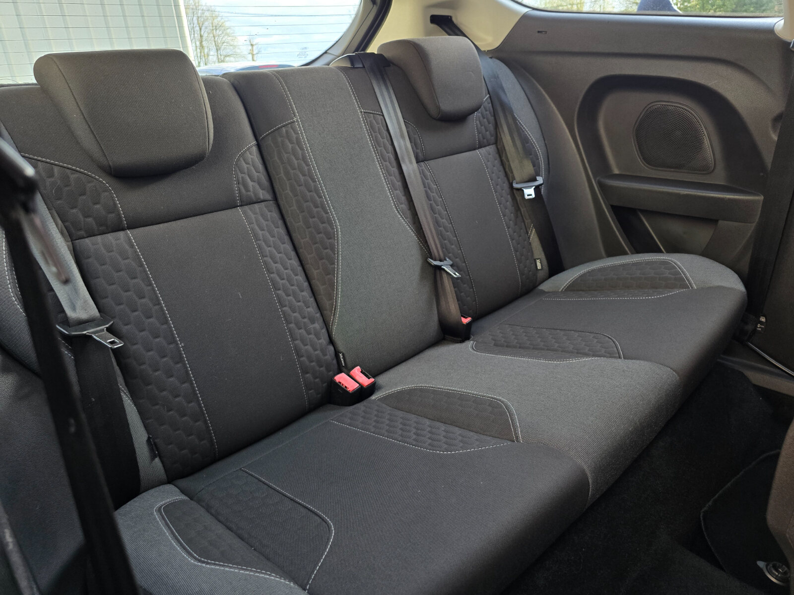 2015 Ford Fiesta Zetec-S 1.0 Petrol - Image 19