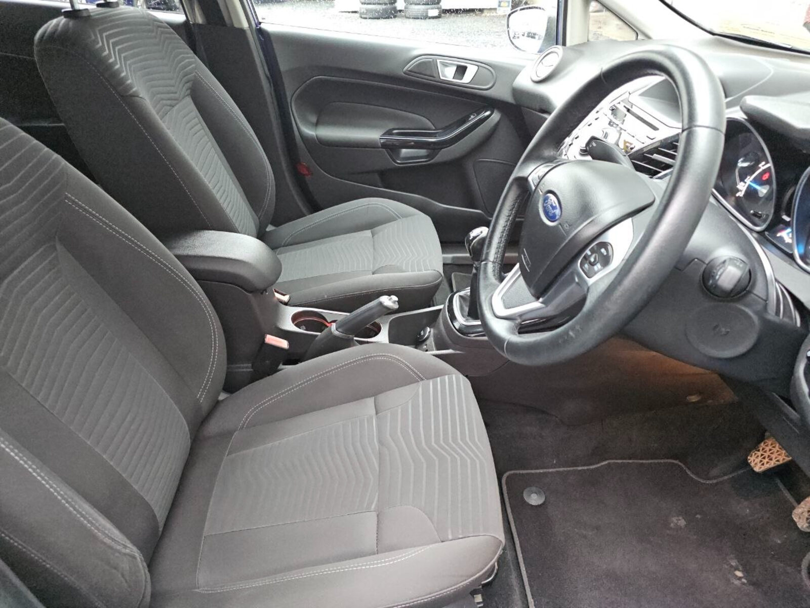 2015 Ford Fiesta Titanium 1.0 Petrol - Image 12