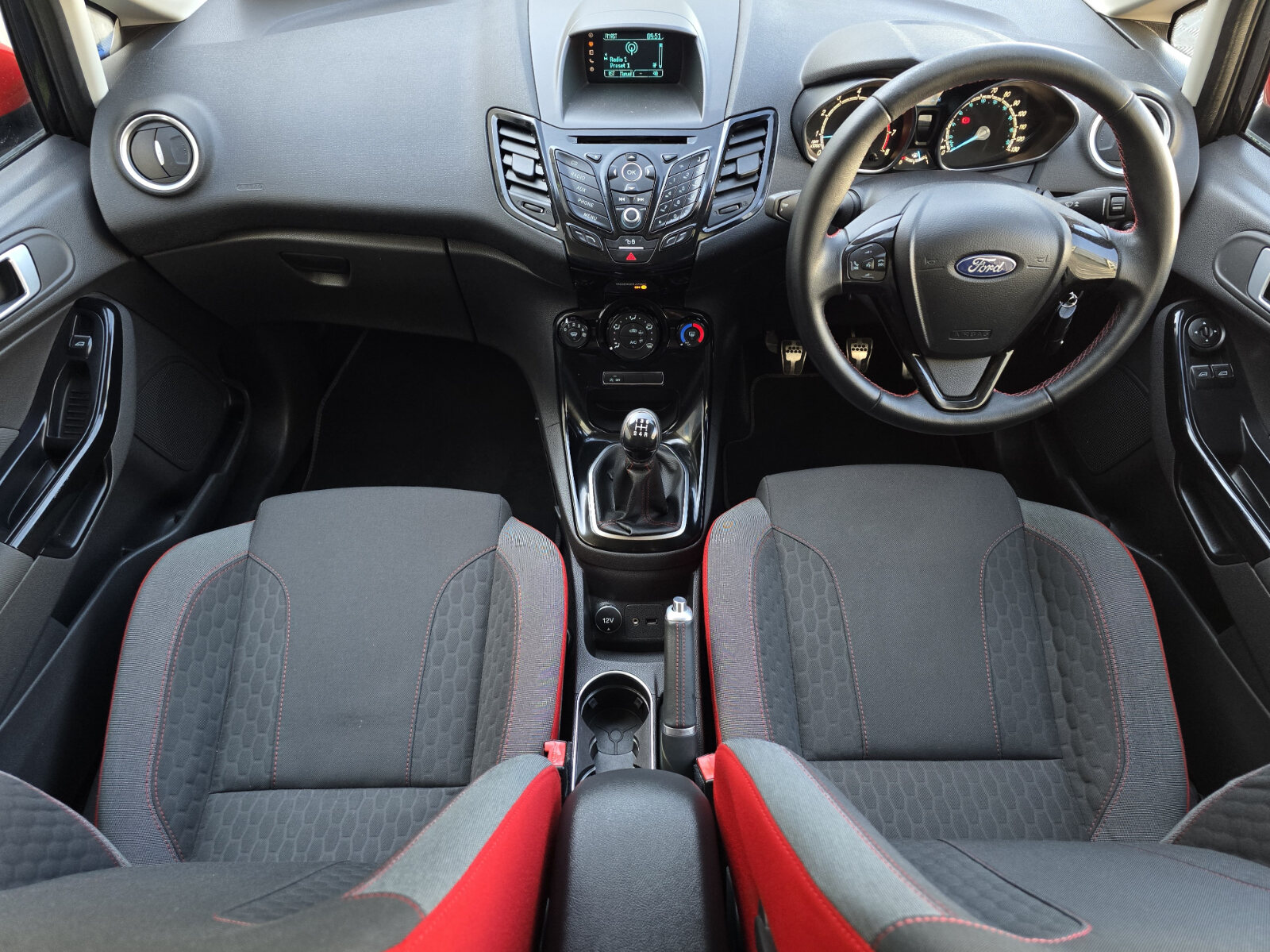 2015 Ford Fiesta 1.0  Zetec-S Black ED - Image 3