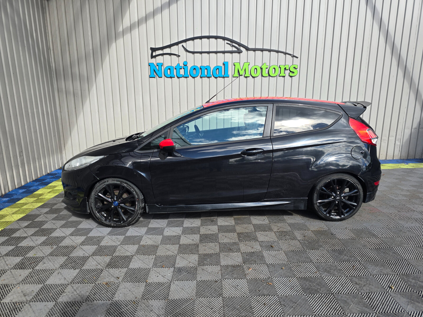 2015 Ford Fiesta ZETEC-S Black ED 1.0 Petrol - Image 6