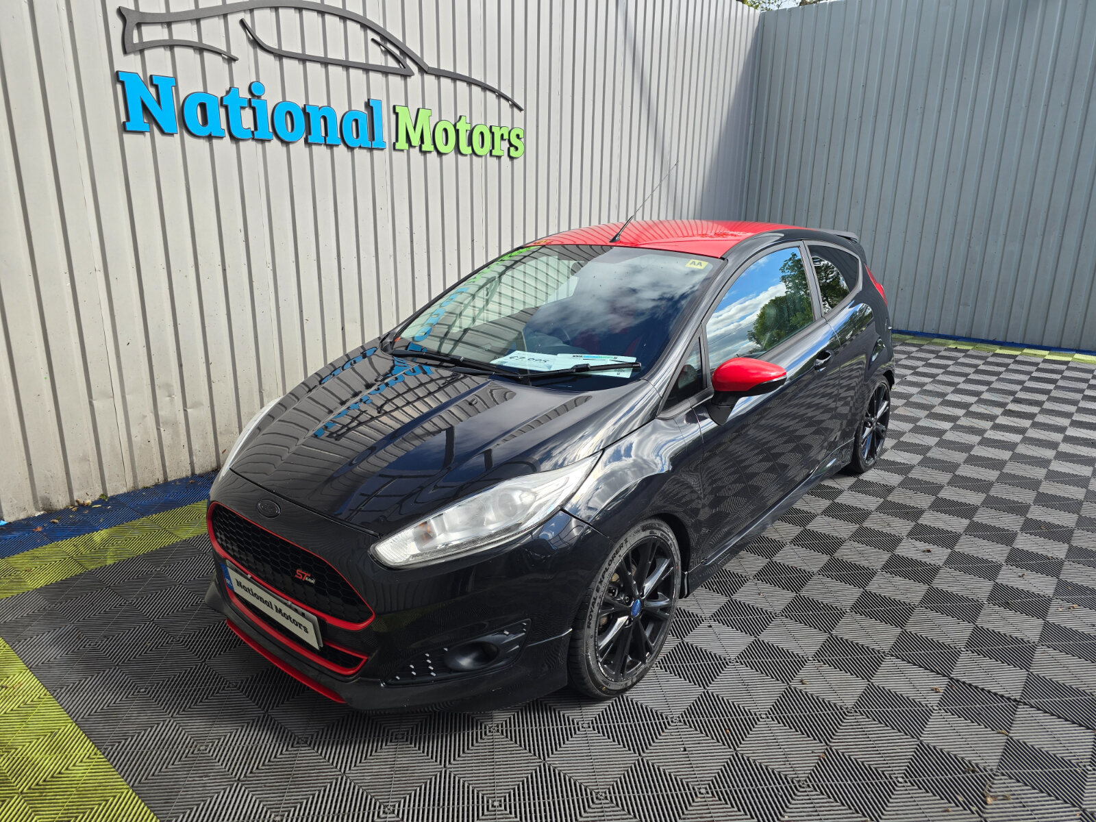 2015 Ford Fiesta ZETEC-S Black ED 1.0 Petrol - Image 7