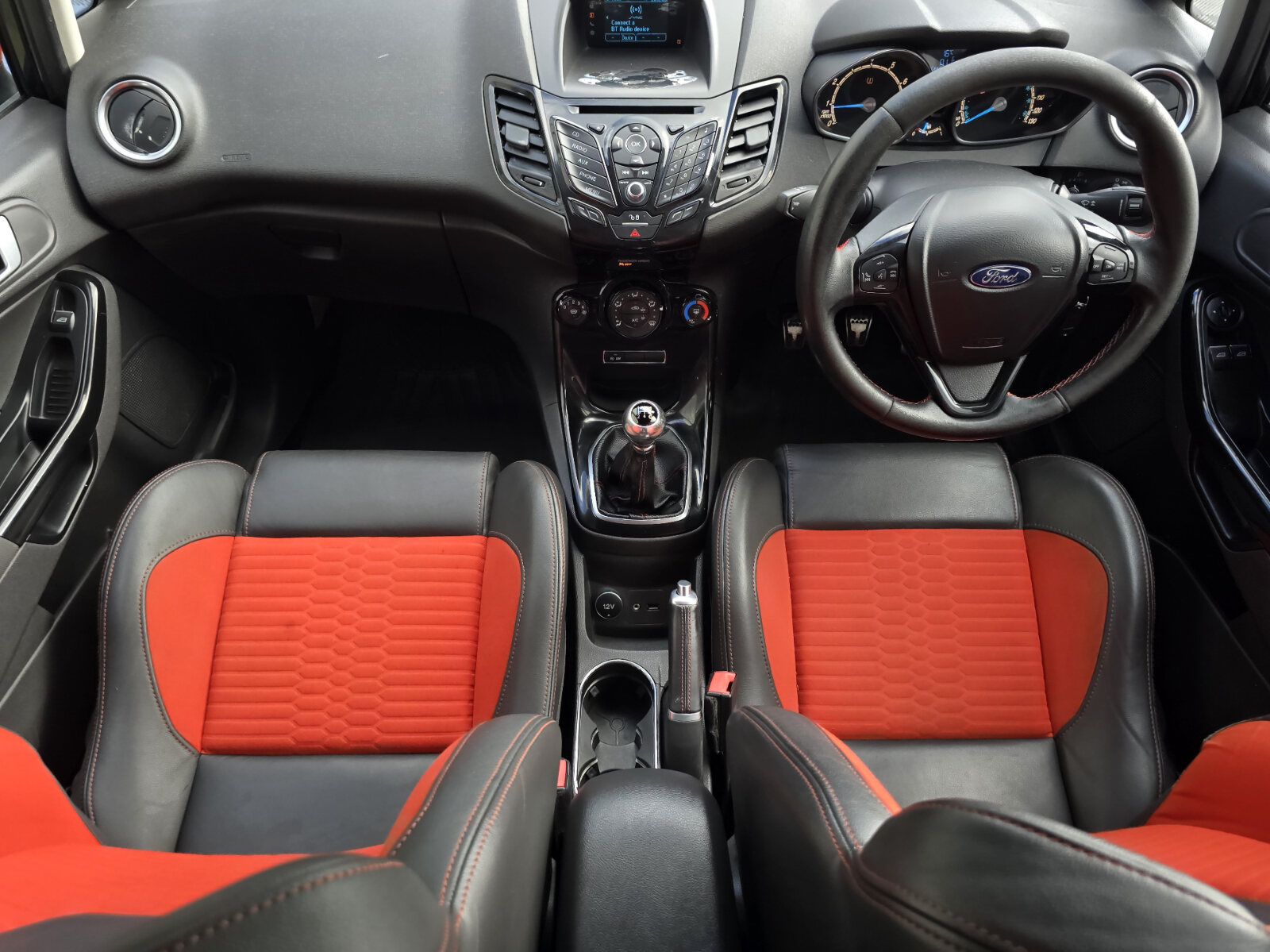 2015 Ford Fiesta ZETEC-S Black ED 1.0 Petrol - Image 10