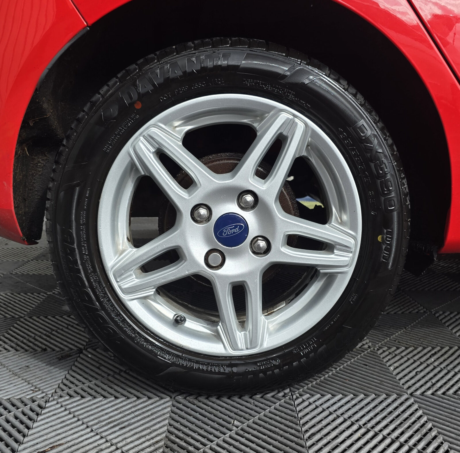 2014 Ford Fiesta 1.0 Petrol - Image 9