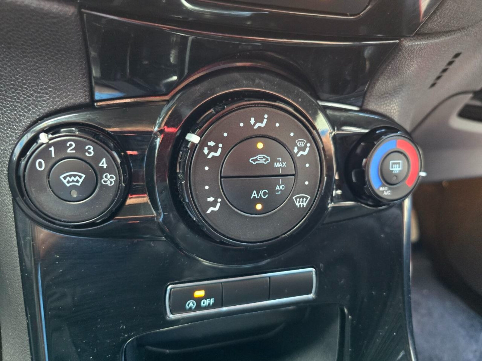 2016 Ford Fiesta 1.0 Petrol - Image 16