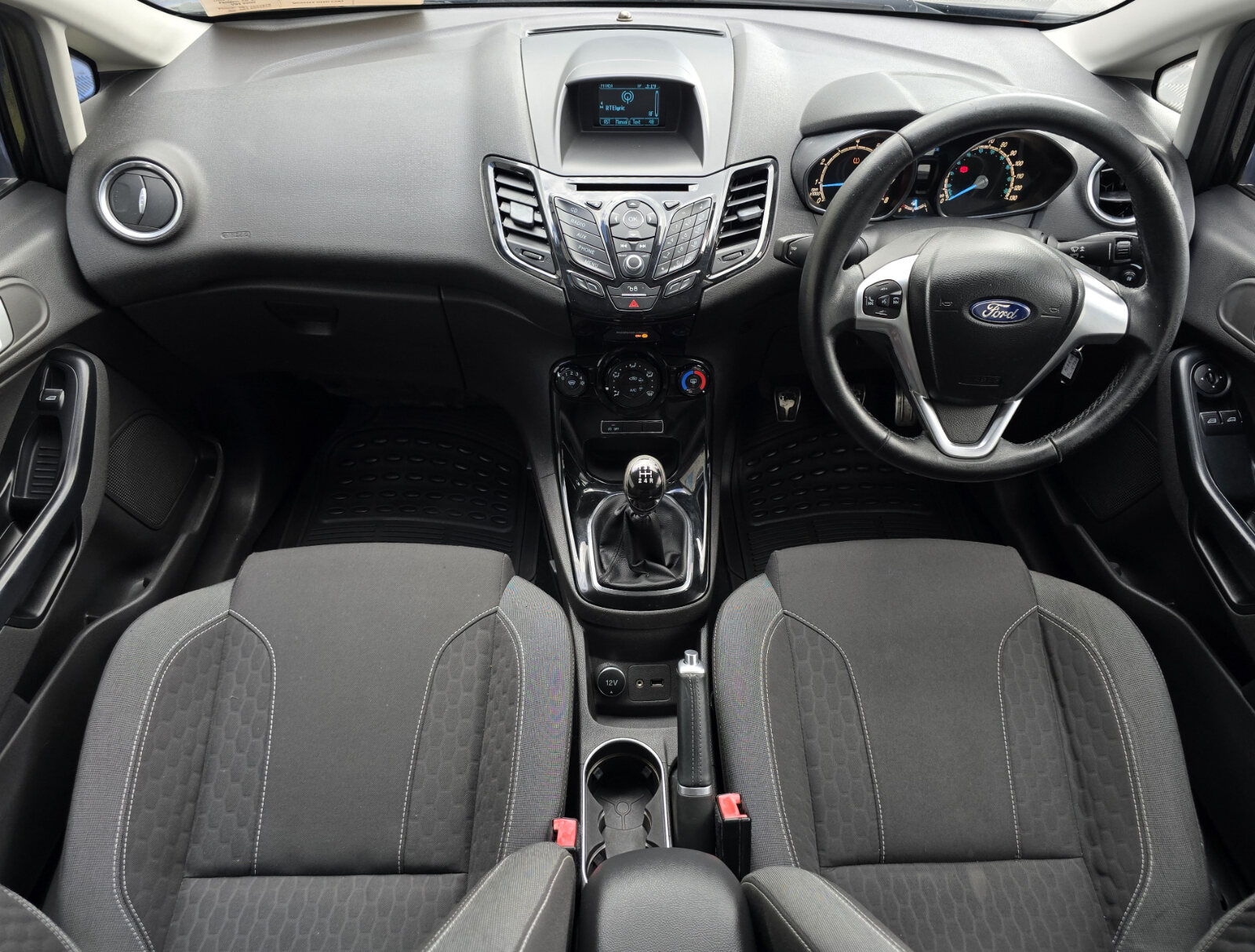 2015 Ford Fiesta Zetec-S 1.0 Petrol - Image 9
