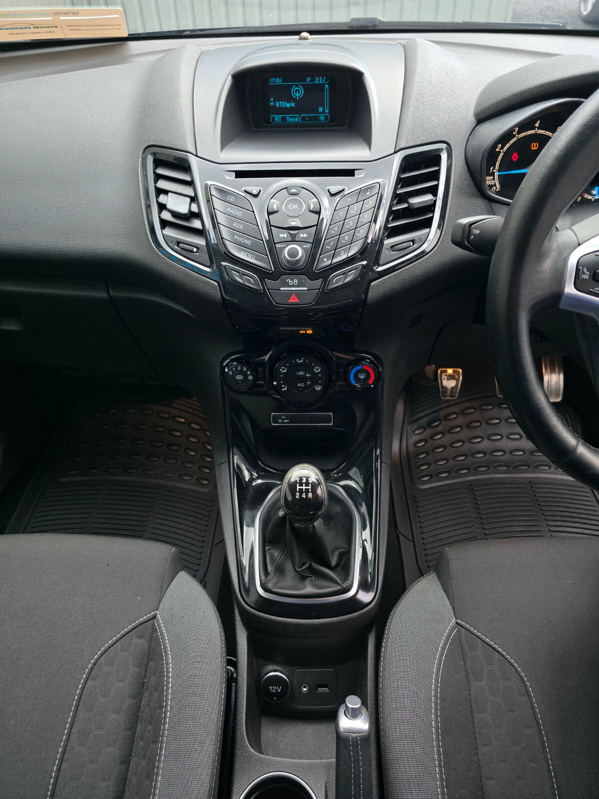 2015 Ford Fiesta Zetec-S 1.0 Petrol - Image 12