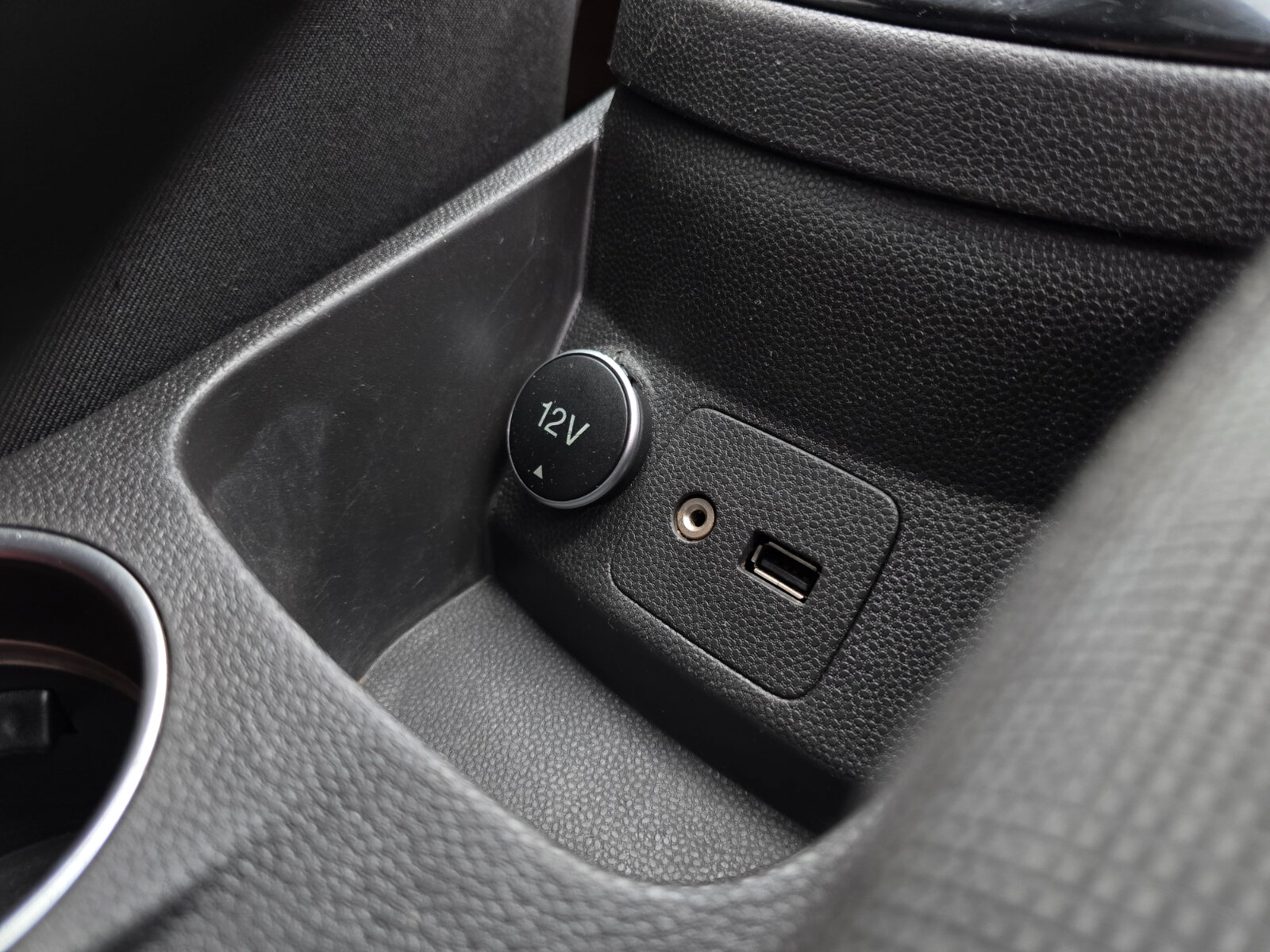 2015 Ford Fiesta Zetec-S 1.0 Petrol - Image 13