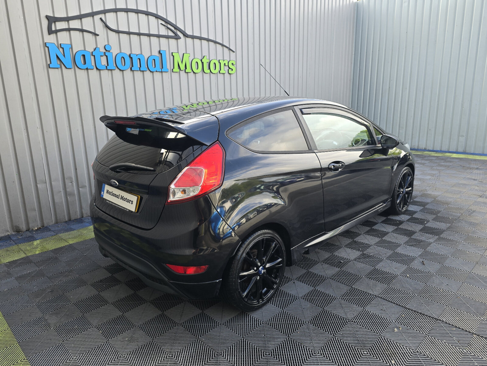 2015 Ford Fiesta Zetec-S 1.0 Petrol - Image 3
