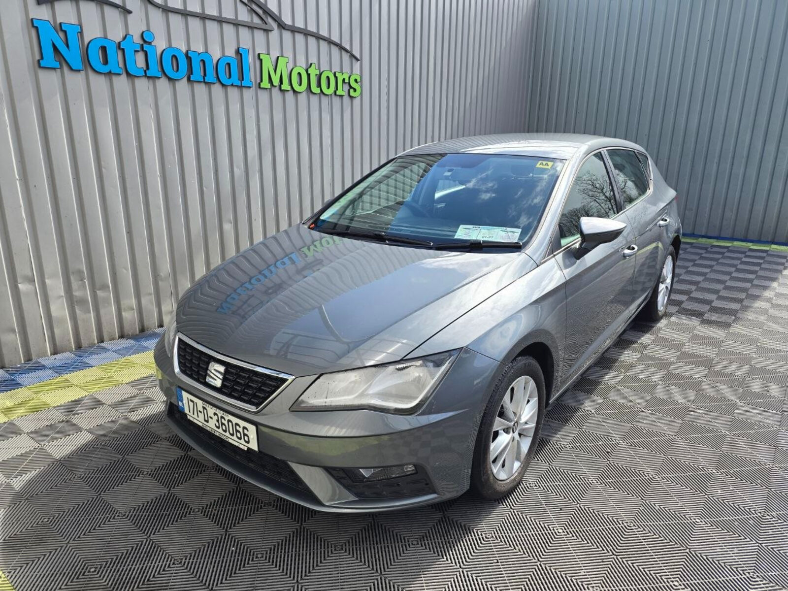 2017 SEAT Leon 1.6TDI DSG SE Automatic - Image 7