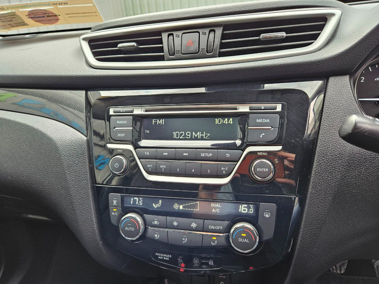 2017 Nissan X-Trail 1.6d SV 7 Seats - Image 13