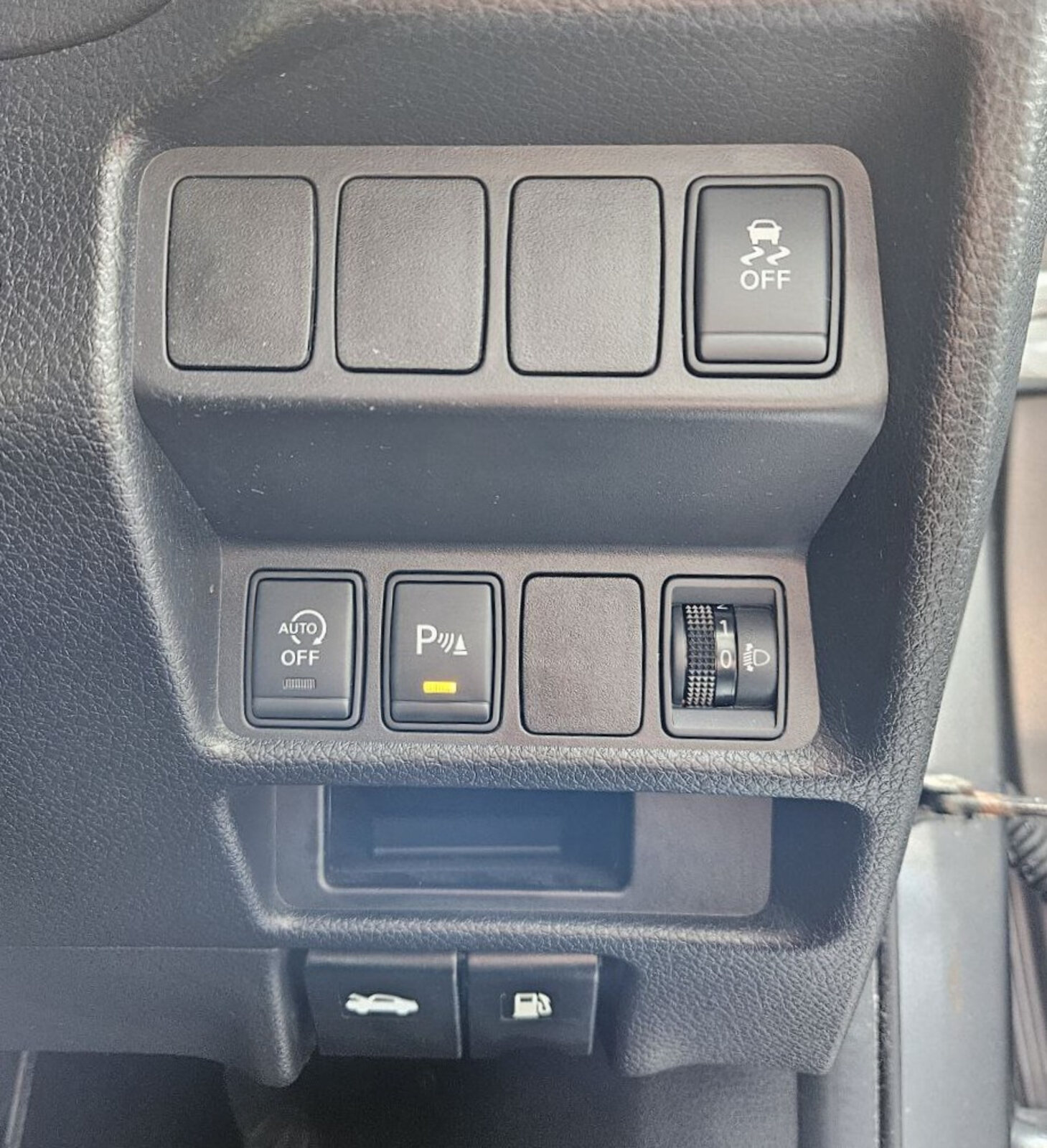 2017 Nissan X-Trail 1.6d SV 7 Seats - Image 16