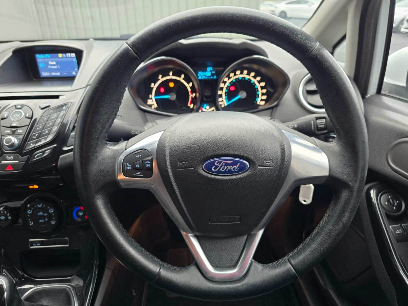 2016 Ford Fiesta 1.0 Petrol - Image 13
