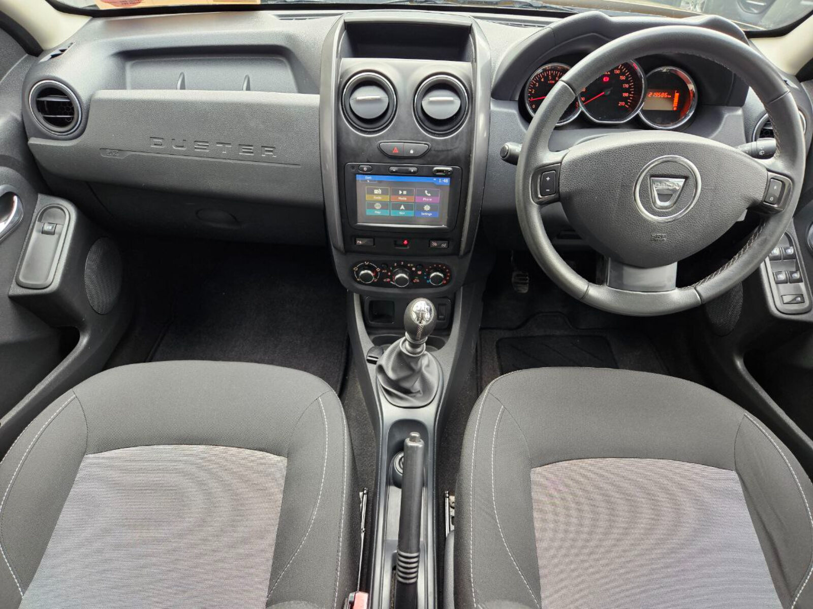 2017 Dacia Duster 1.5 dCi PRESTIGE - Image 12
