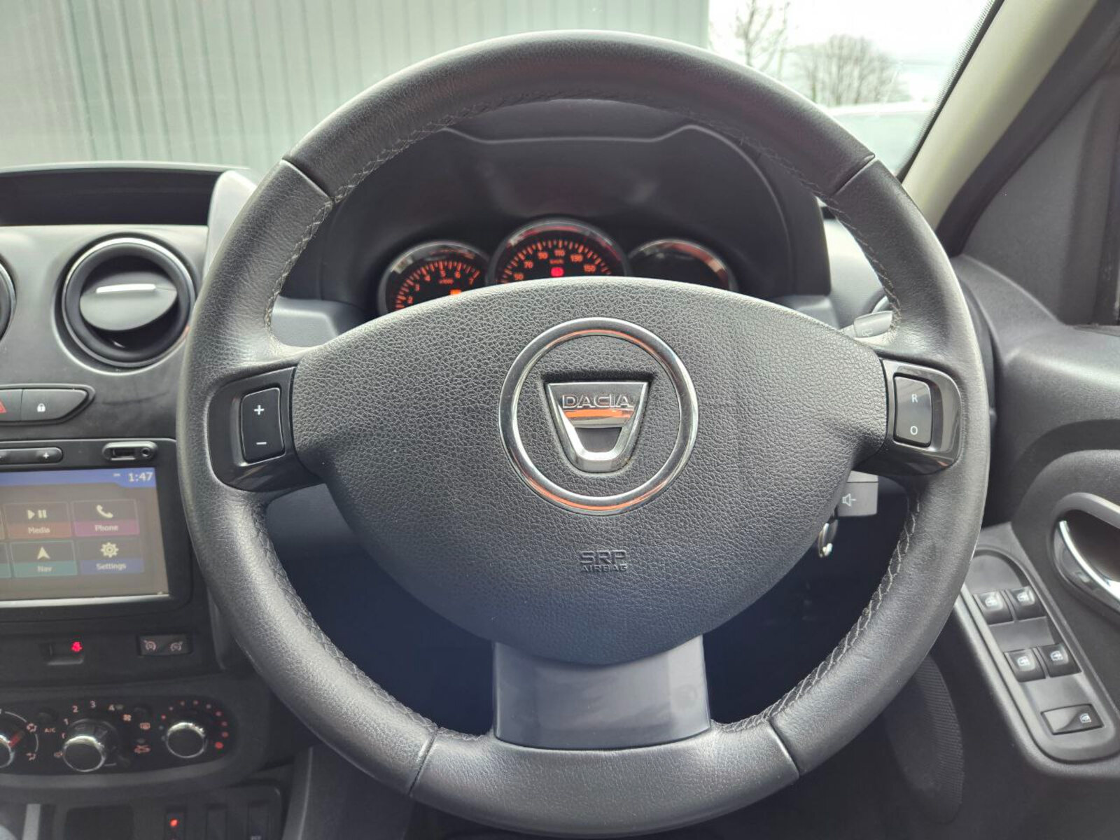 2017 Dacia Duster 1.5 dCi PRESTIGE - Image 16