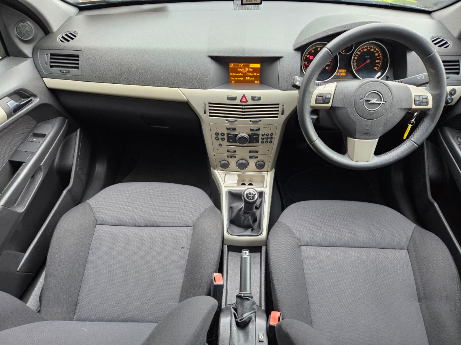2008 Opel Astra 1.4 Petrol CLUB - Image 12