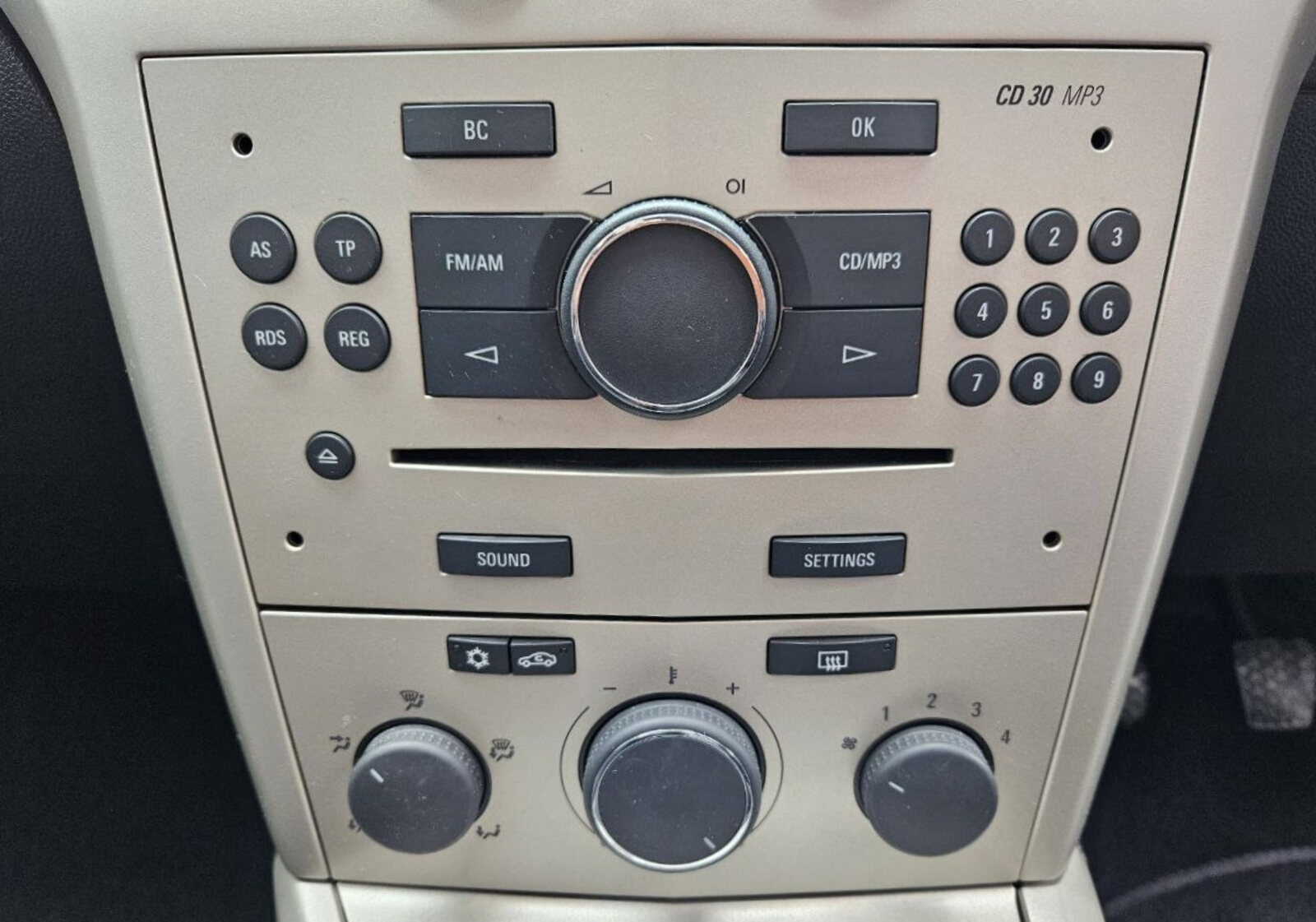 2008 Opel Astra 1.4 Petrol CLUB - Image 14