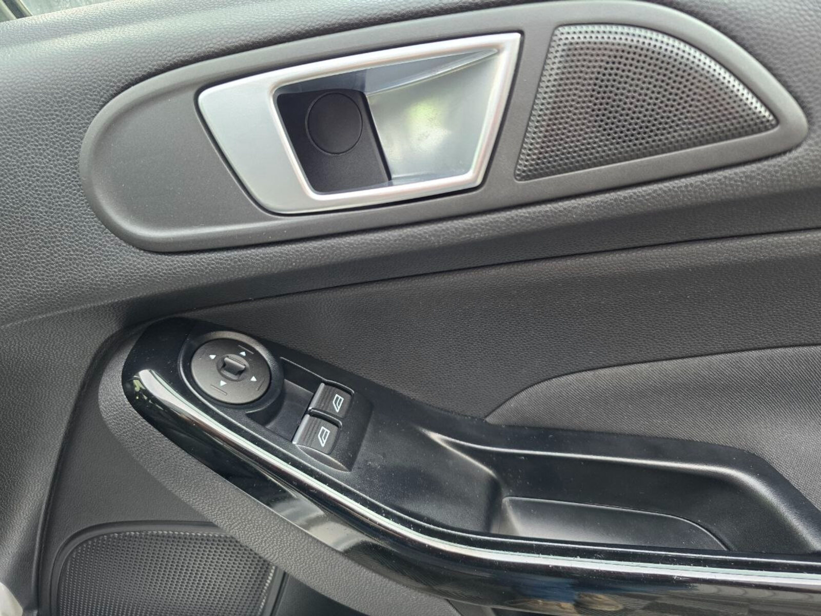 2016 Ford Fiesta 1.0 Petrol - Image 14