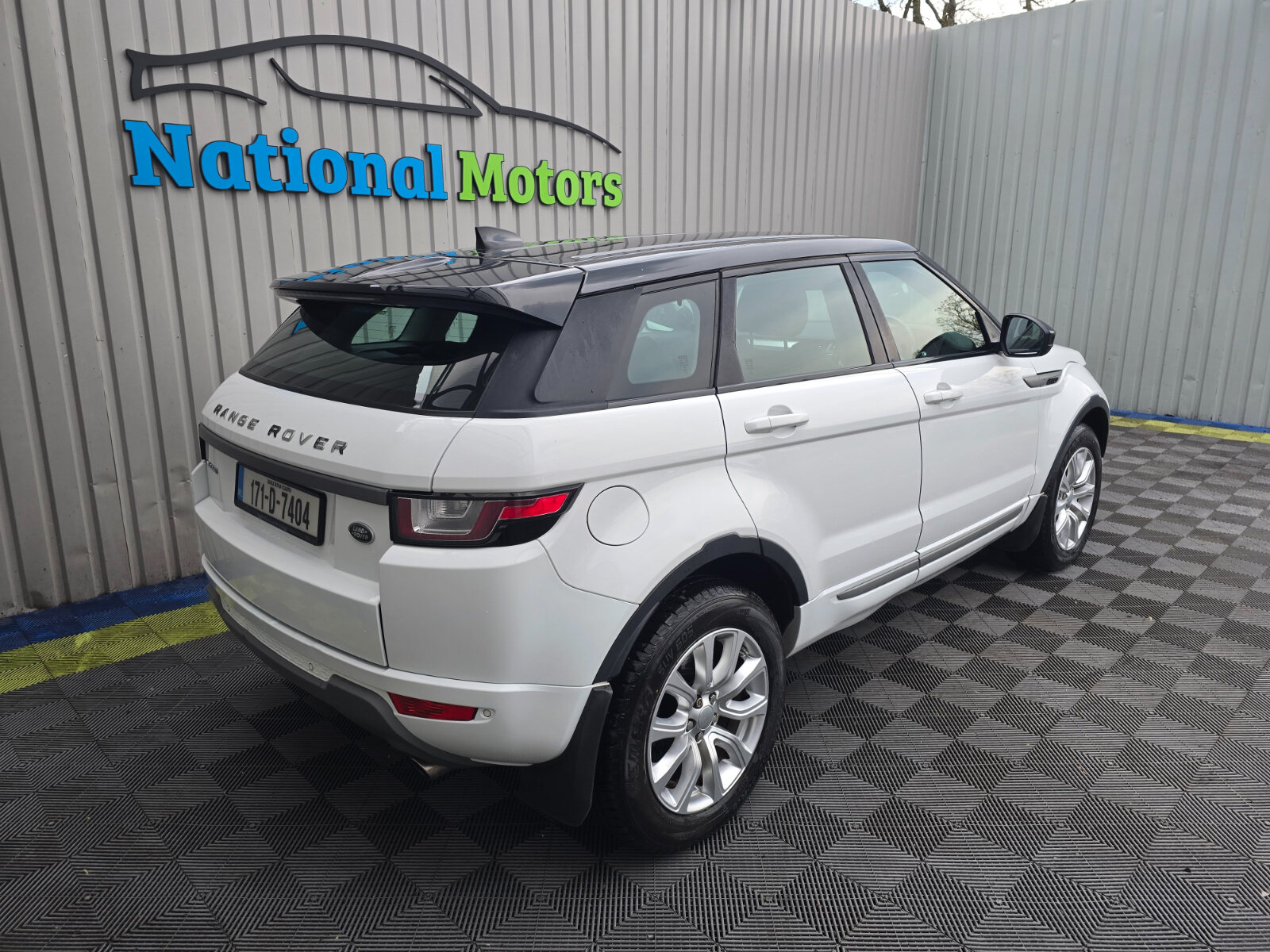 2017 Land Rover Evoque  Pure ED4 2.0D - Image 3