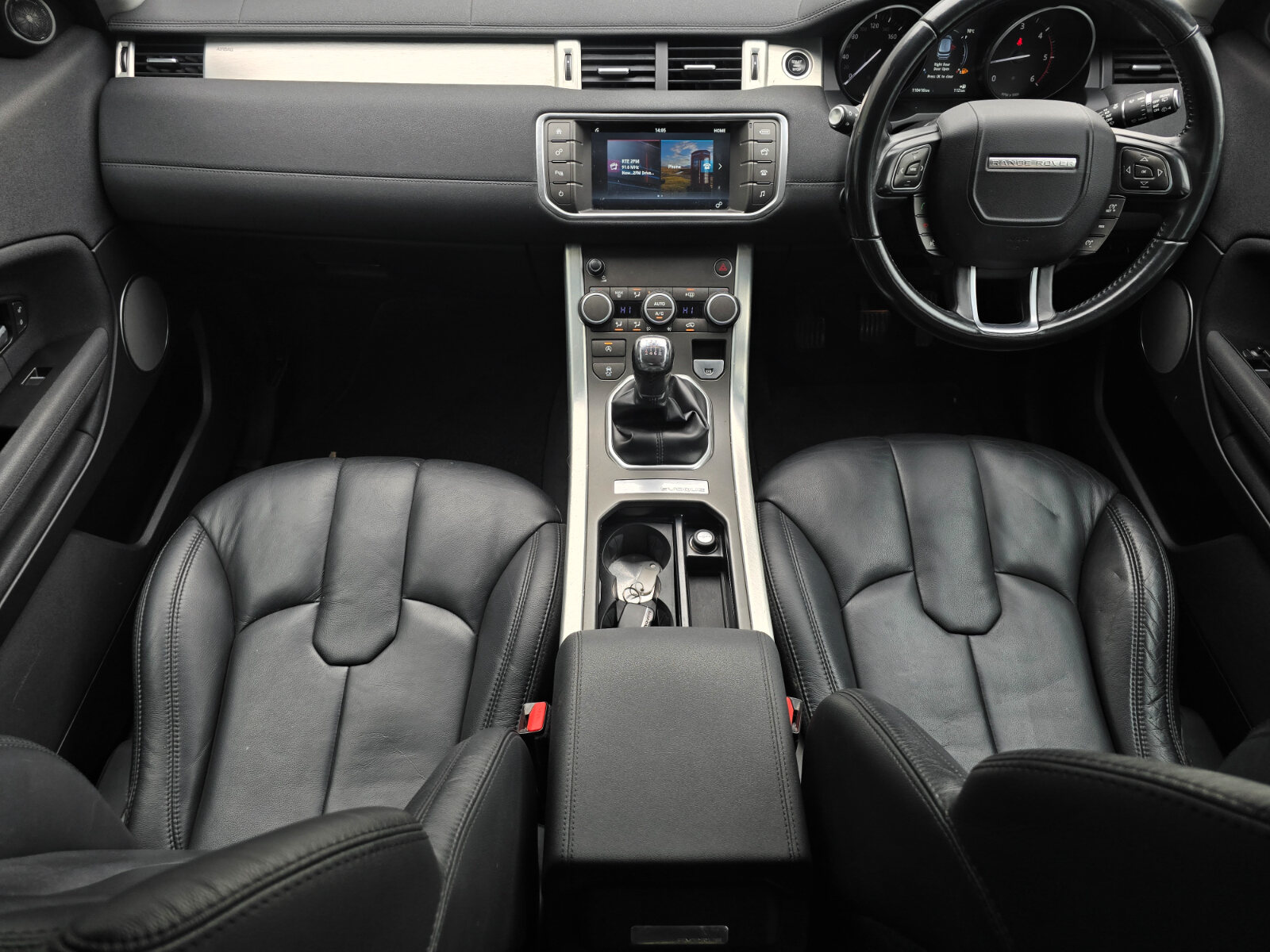 2017 Land Rover Evoque  Pure ED4 2.0D - Image 12