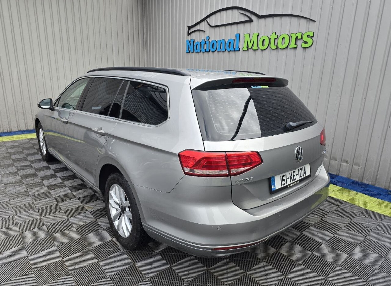 2015 Volkswagen Passat 1.6 TDI Comfortline - Image 5