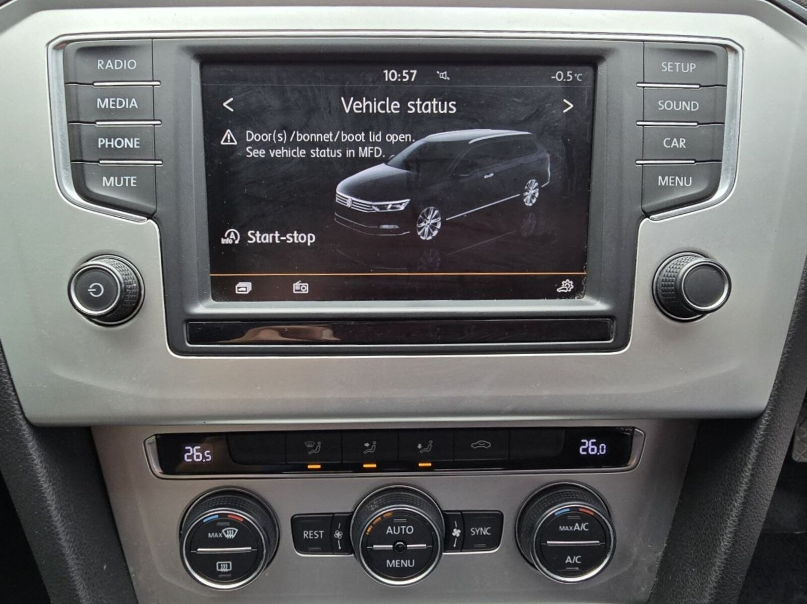2015 Volkswagen Passat 1.6 TDI Comfortline - Image 14