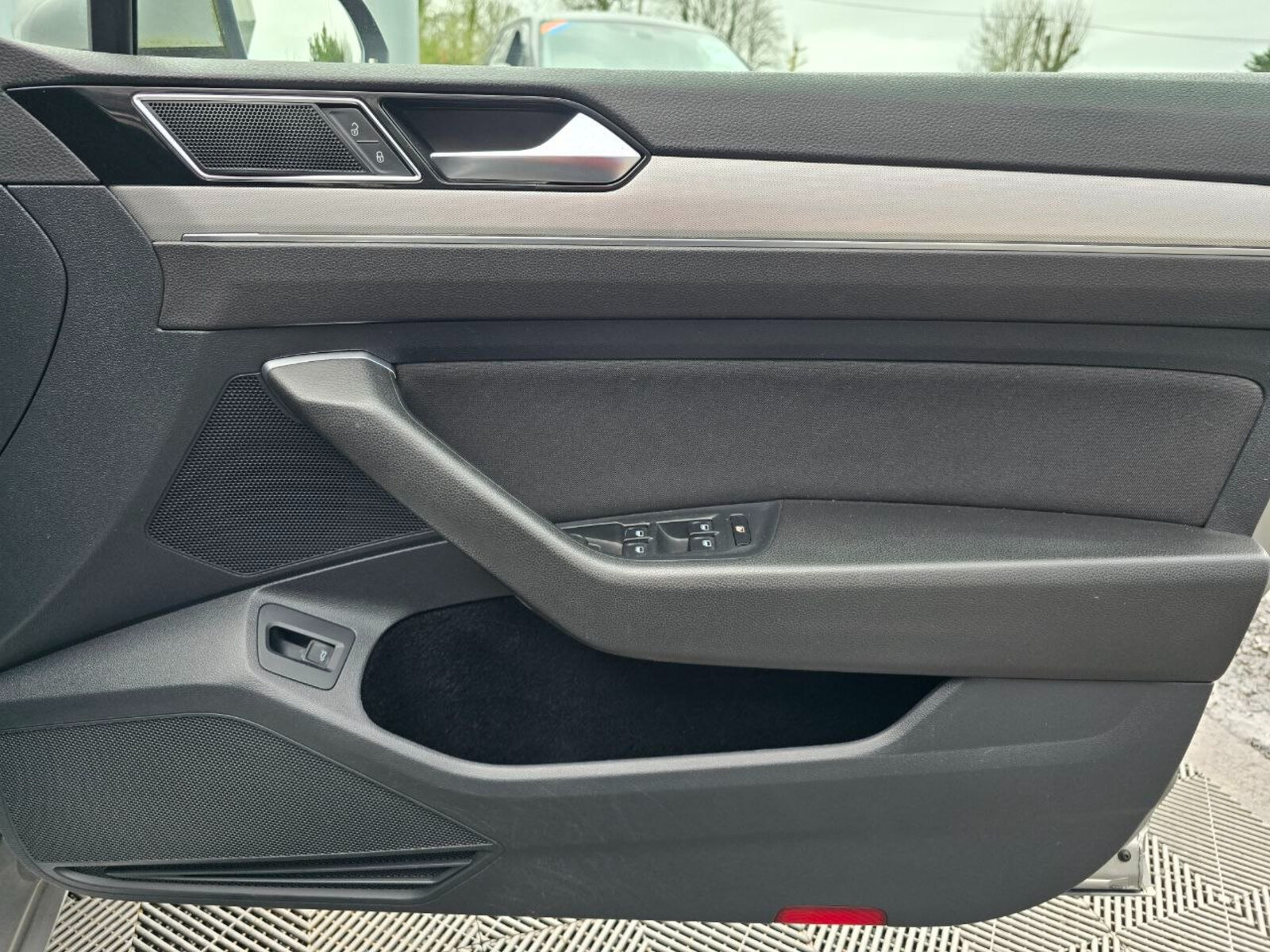2015 Volkswagen Passat 1.6 TDI Comfortline - Image 19