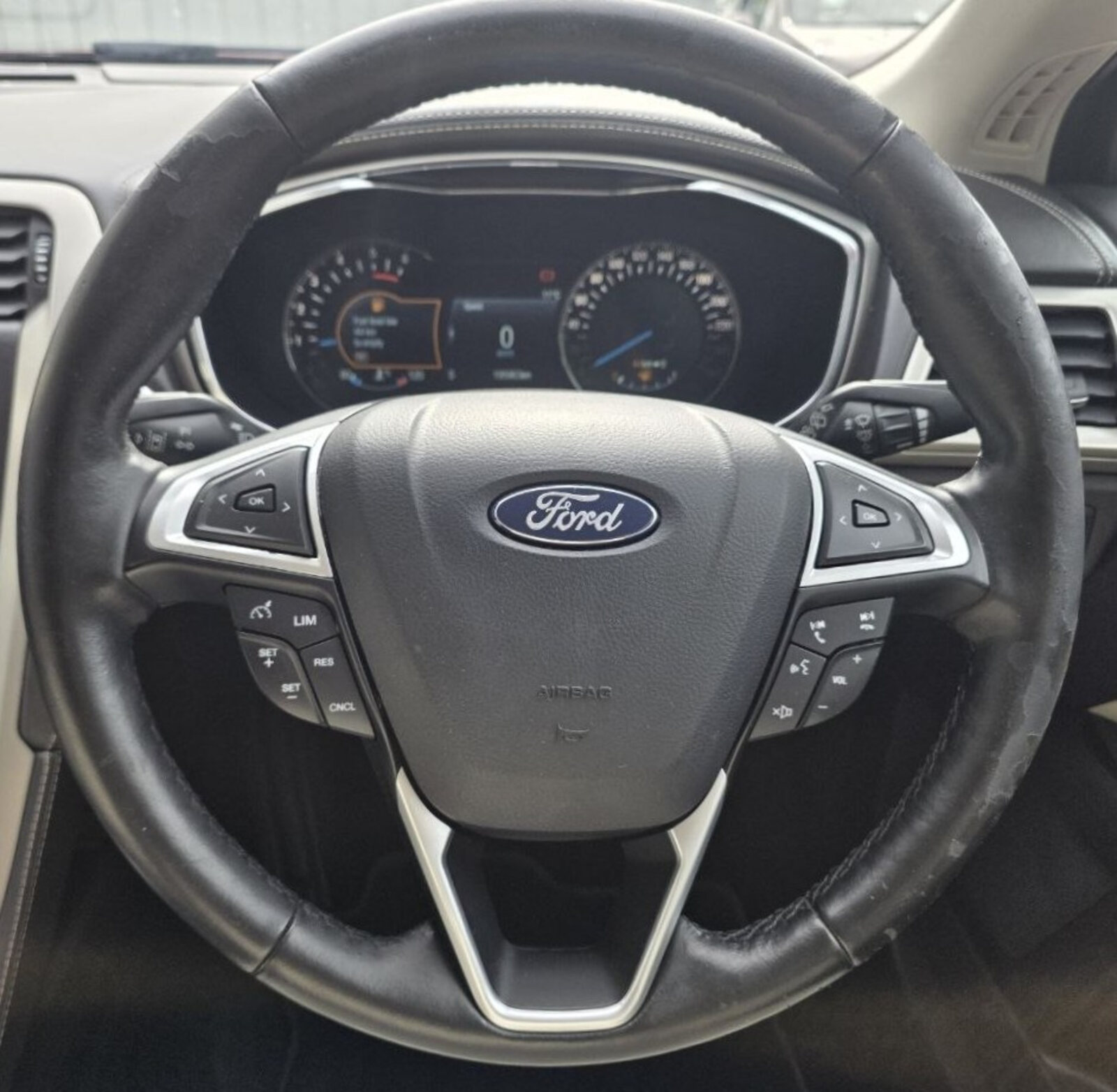 2018 Ford Mondeo Vignale 2.0 AWD - Image 19