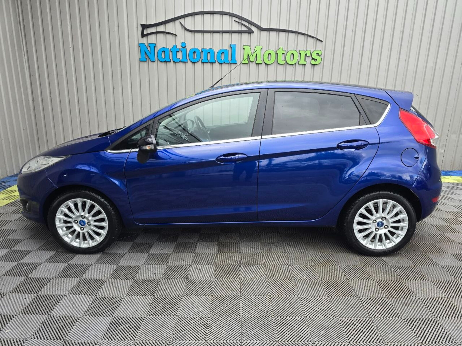 2015 Ford Fiesta TITANIUM 1.0 Petrol - Image 5