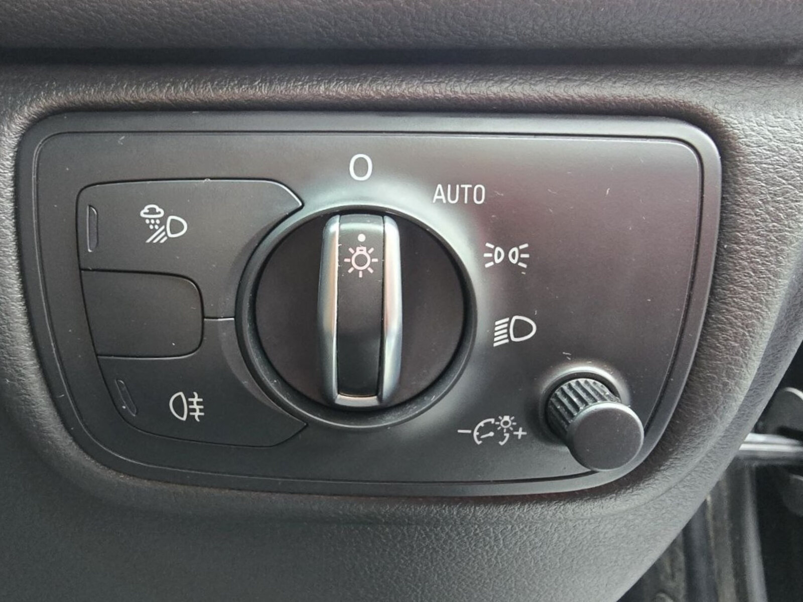 2016 Audi A6 2.0TDI quattro S-Tronic AUTOMATIC - Image 18
