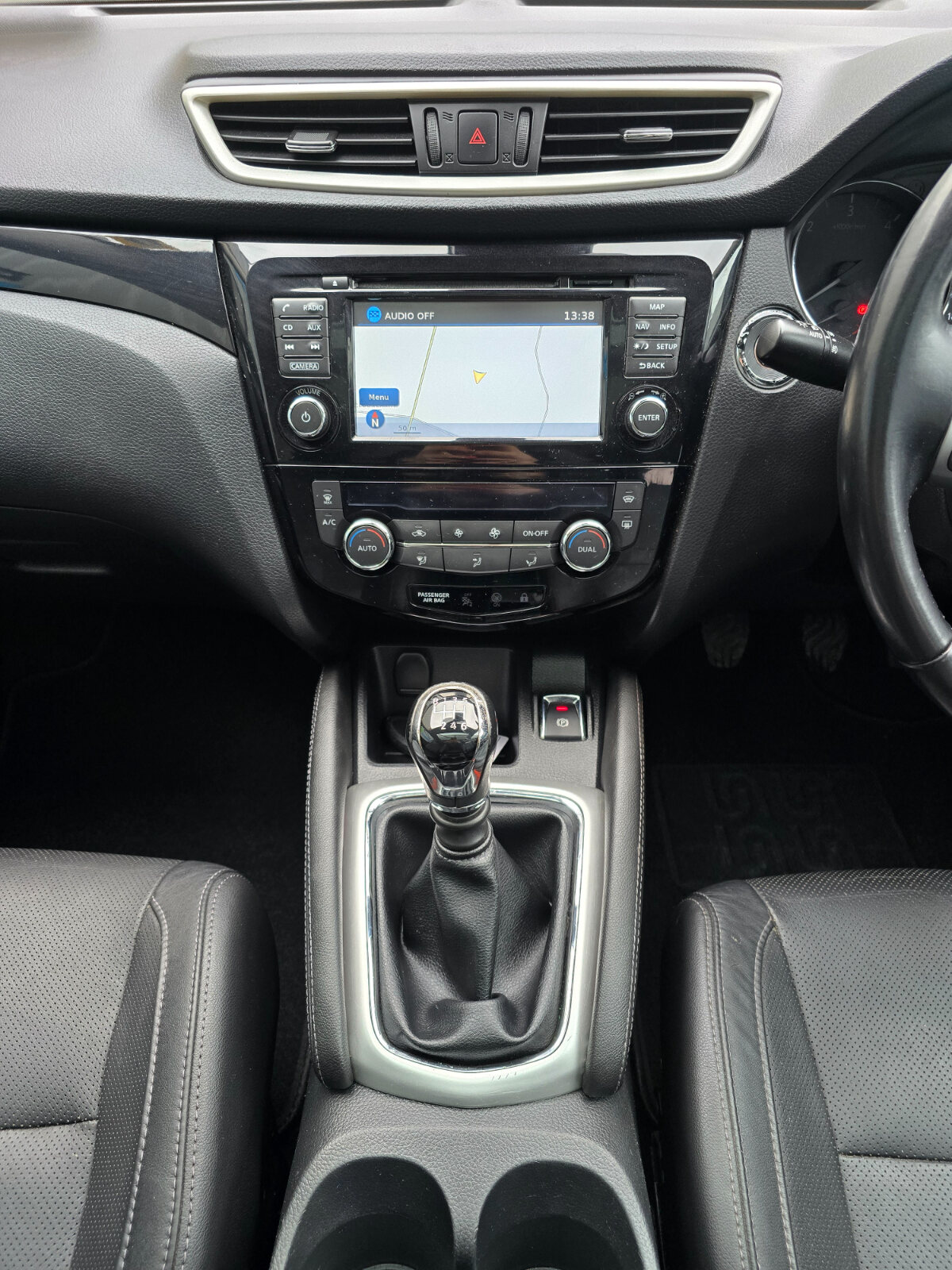 2014 Nissan Qashqai 1.5 DSL SV - Image 15