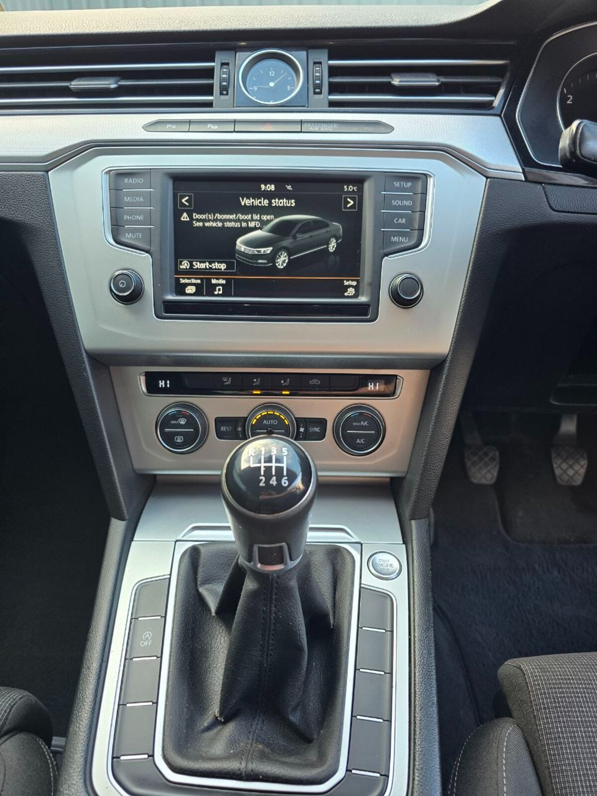 2016 Volkswagen Passat 1.6 TDI Comfortline - Image 12