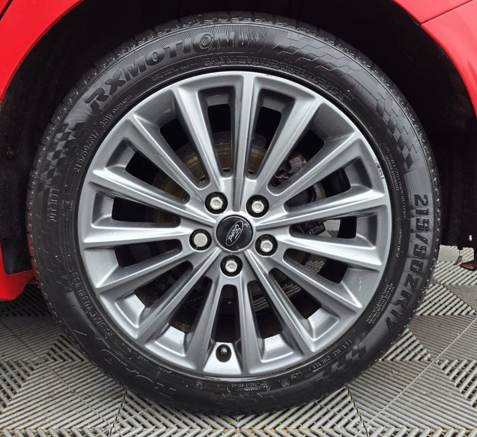 2017 Ford Focus ST-Line 2.0 TDCi - Image 9