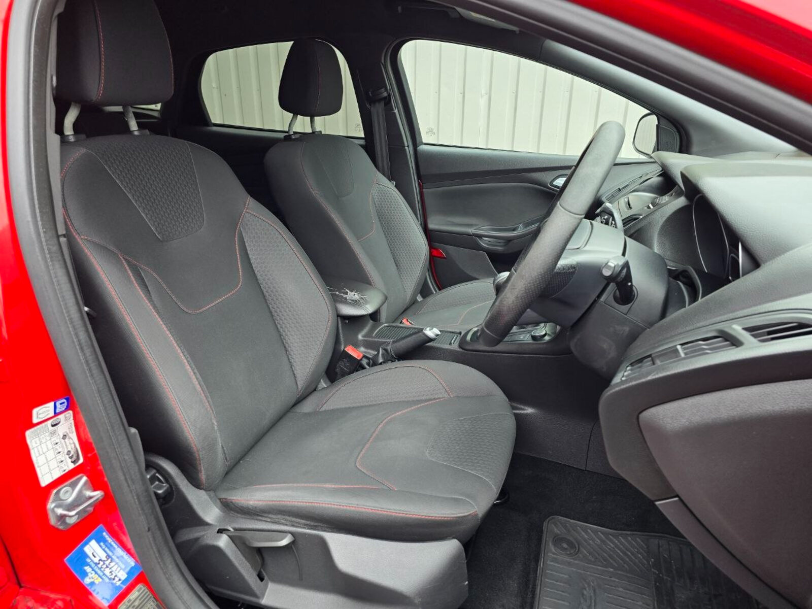 2017 Ford Focus ST-Line 2.0 TDCi - Image 10