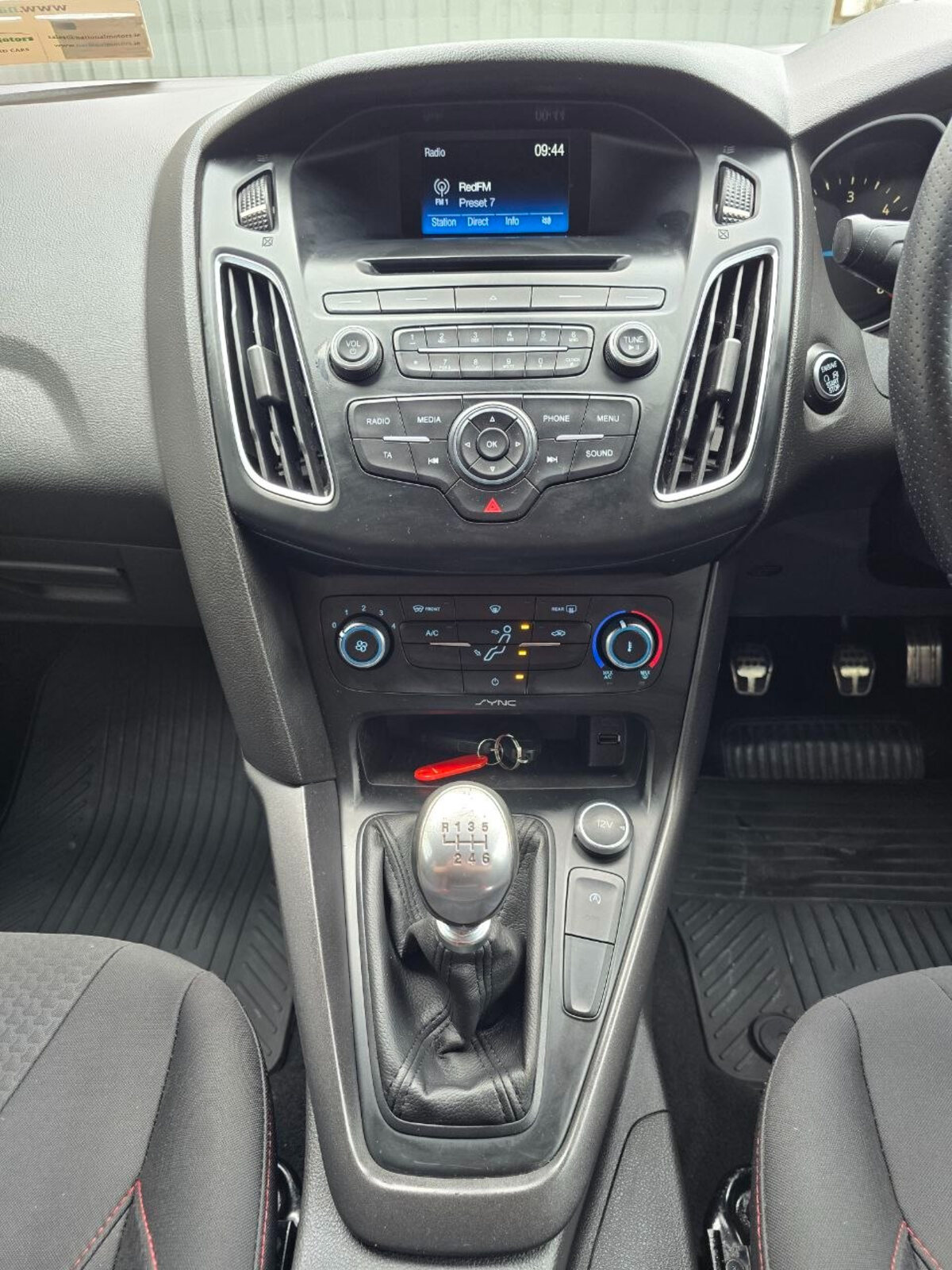 2017 Ford Focus ST-Line 2.0 TDCi - Image 13