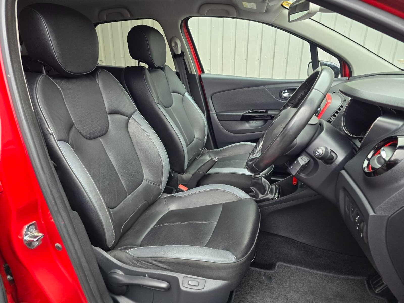 2017 Renault Captur dCi SIGNATURE X NAV - Image 10