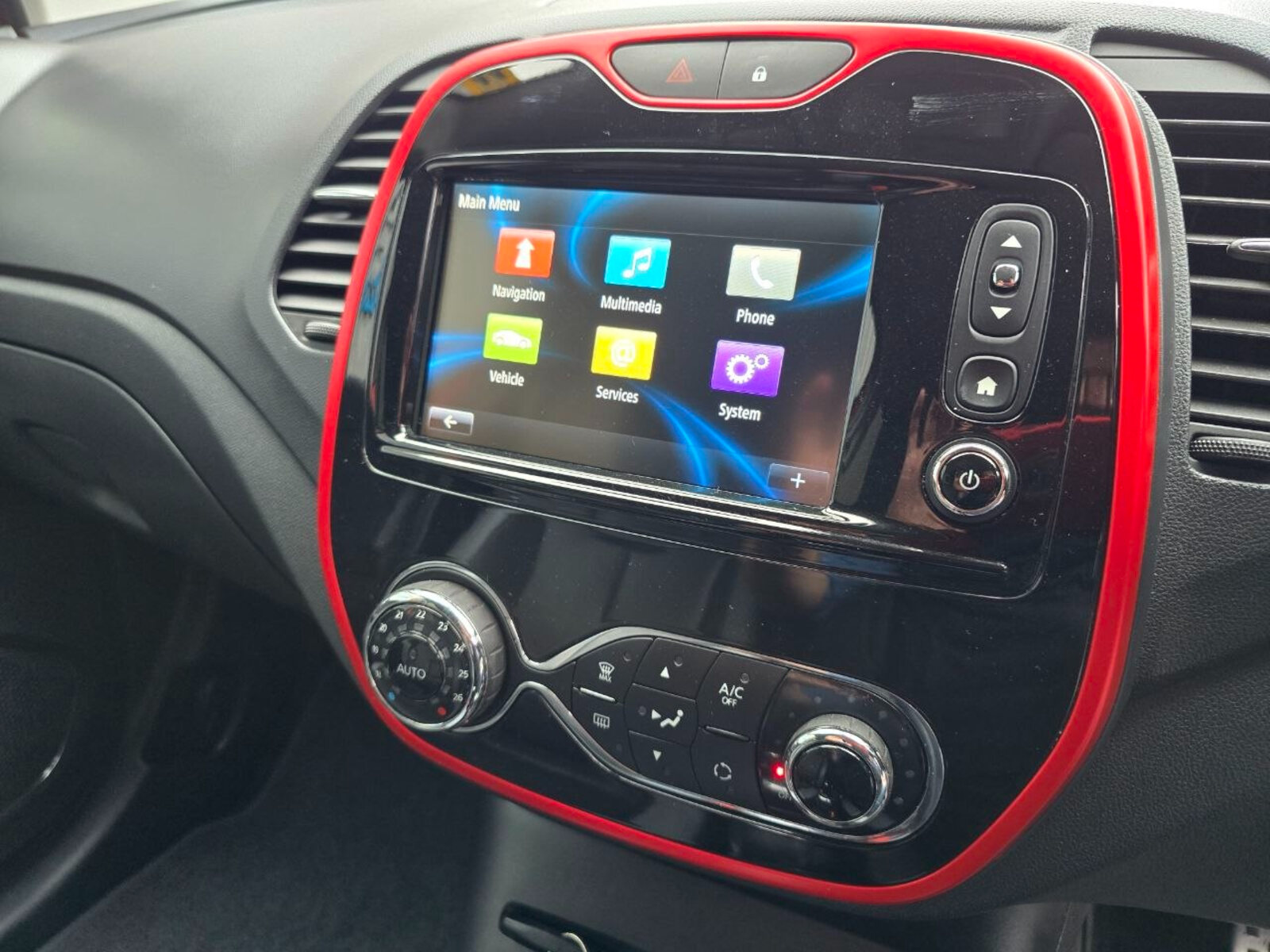 2017 Renault Captur dCi SIGNATURE X NAV - Image 14